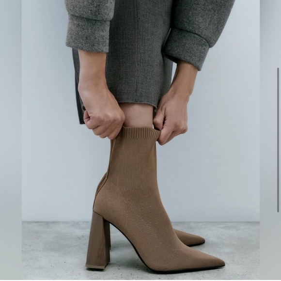NWT Women’s ZARA Beige Fabric Geometric heeled ankle boot- Size 37 - Picture 2 of 10